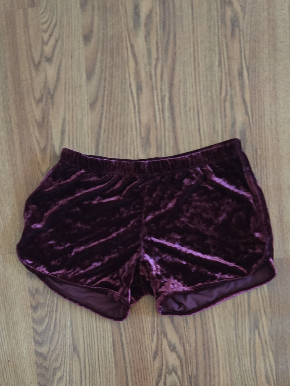 Crushed Velvet Lounge Shorts in Deep Plum